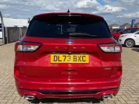 Używany Ford Kuga ST-Line X 190 KM (139 kW) 2023 Czerwony SUV