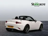 Used Mazda MX5 Inclusive 158 HP (116 kW) 2018 White Cabriolet