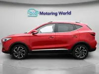 Używany MG ZS 2024 Czerwony SUV
