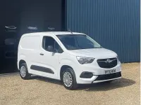 Used Vauxhall Combo Sportive 100 HP (73 kW) 2020 White MPV
