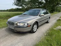 Used Volvo S80 140 HP (102 kW) 2000 Gold Sedan