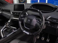 Used Peugeot 3008 GT-line 120 HP (88 kW) 2017 White SUV