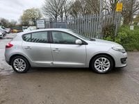 Used Renault Mégane III Dynamique 110 HP (80 kW) 2014 Silver Hatchback