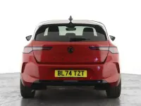 Usado Vauxhall Astra Ultimate 128 CV (94 kW) 2025 Rojo Utilitario