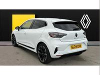Used Renault Clio V Techno 145 HP (106 kW) 2024 White Hatchback