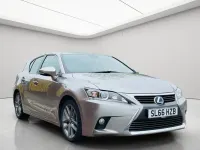 Used Lexus CT200h Executive Line 136 HP (100 kW) 2016 Silver Hatchback