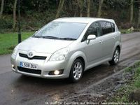 used Toyota Corolla Verso 2.2 D-4D