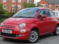 Usado Fiat 500 Dolcevita 70 HP (51 kW) 2022 Vermelho Citadino