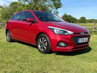 Used Hyundai i20 SE 84 HP (61 kW) 2019 Red Hatchback