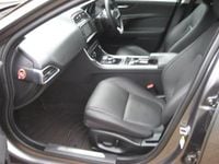 Used Jaguar XE Portfolio 180 HP (132 kW) 2019 Grey Sedan