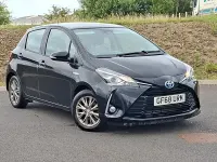 Used Toyota Yaris Hybrid 100 HP (73 kW) 2019 Black Hatchback