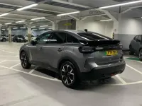 Begagnad Citroën e-C4 113 kW (154 HK) 2025 Grå Halvkombi