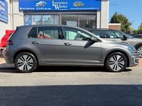 Usado VW e-Golf 99 kW (135 CV) 2020 Gris Utilitario