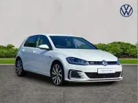 Used VW Golf VIII Advance 200 HP (147 kW) 2020 White Hatchback