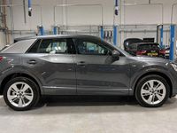 Begagnad Audi Q2 S-Line 150 HK (110 kW) 2022 Grå SUV
