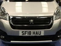 Used Peugeot Partner Tepee Active 98 HP (72 kW) 2018 Silver MPV