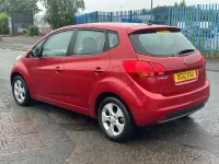 Used Kia Venga 125 HP (91 kW) 2012 Red Hatchback