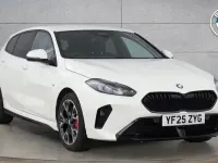 Usado BMW 120 M Sport 168 CV (123 kW) 2025 Blanco Utilitario