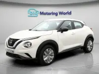 Usado Nissan Juke Acenta 114 HP (83 kW) 2023 Branco SUV