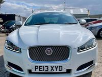 Begagnad Jaguar XF Luxury 197 HK (144 kW) 2013 Vit Sedan