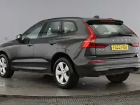 Second-hand Volvo XC60 Momentum 250 CP (183 kW) 2022 SUV