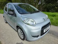 Usado Citroën C1 68 CV (50 kW) 2011 Gris Utilitario