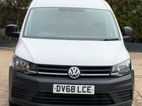 Used VW Caddy Maxi Startline 102 HP (75 kW) 2018 White MPV