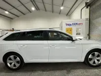 Used Skoda Superb Business Line 150 HP (110 kW) 2016 White Estate
