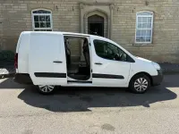 Used Citroën Berlingo 100 HP (73 kW) 2016 White MPV