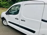 Used Citroën Berlingo 75 HP (55 kW) 2018 White MPV