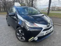Gebraucht Toyota Aygo X-clusiv 69 PS (50 kW) 2015 Schwarz Kleinwagen