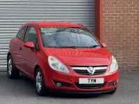 Second-hand Vauxhall Corsa 2010 Roșu Hatchback