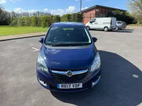 Second-hand Vauxhall Meriva 100 CP (73 kW) 2017 Albastru Monovolum