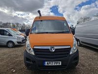 Second-hand Vauxhall Movano 130 CP (95 kW) 2017 Alb Monovolum