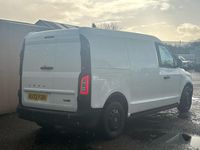 Used LEVC VN5 Business 150 HP (110 kW) 2022 White MPV