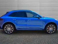 Used Porsche Macan Turbo 394 HP (289 kW) 2015 Sapphire blue SUV
