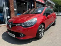 Used Renault Clio Dynamique 90 HP (66 kW) 2016 Red Hatchback