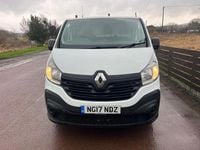 Begagnad Renault Trafic Business 2017 Vit Minibuss