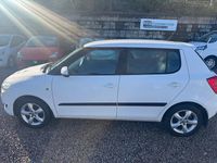 Begagnad Skoda Fabia SE 86 HK (63 kW) 2012 Vit Halvkombi