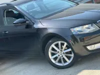 Gebraucht Skoda Octavia Elegance 110 PS (80 kW) 2014 Schwarz Kombi