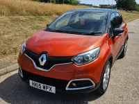Used Renault Captur Dynamique 2015 Metallic orange with gloss black roof SUV