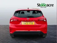 Used Ford Focus Zetec 117 HP (86 kW) 2021 Red Hatchback
