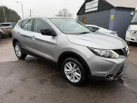 Used Nissan Qashqai Acenta 110 HP (80 kW) 2016 Silver SUV