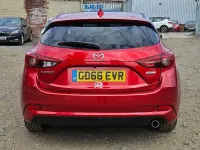 Used Mazda 3 Inclusive 105 HP (77 kW) 2016 Red Hatchback