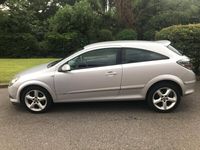 Used Vauxhall Astra Sport 101 HP (74 kW) 2007 Silver Hatchback