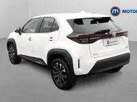 Second-hand Toyota Yaris Hybrid Design 116 CP (85 kW) 2026 Break