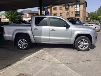 Käytetty VW Amarok Highline 180 HP (132 kW) 2016 Hopea Nouto