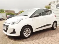 Used Hyundai i10 GO! 67 HP (49 kW) 2018 White Hatchback