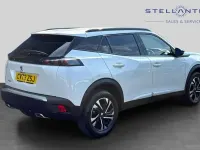 Used Peugeot 2008 Allure+ 129 HP (94 kW) 2022 White SUV