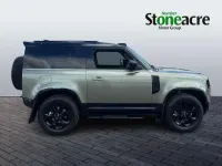 Used Land Rover Defender SE Dynamic 250 HP (183 kW) 2022 Green SUV